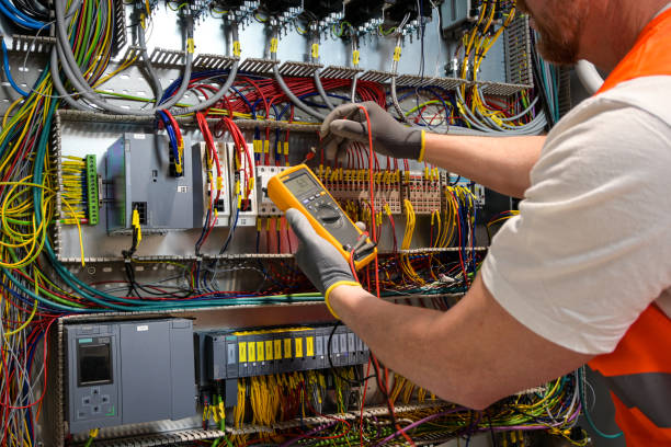 Best Circuit Breaker Repair  in Hayesville, OR
