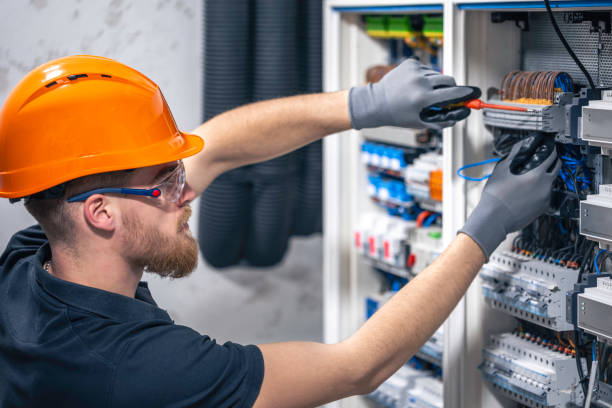 Best Licensed Electrician  in Hayesville, OR